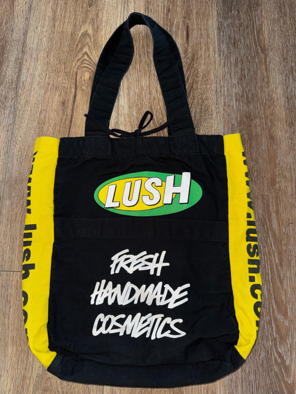 RARE LUSH Cosmetics Y2K “A LUSH LIFE” Black and Yellow Tote Bag 💛🫧🖤